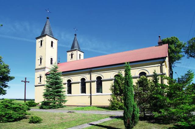 Kościół – Parafia Świętej Anny, Borzechowo