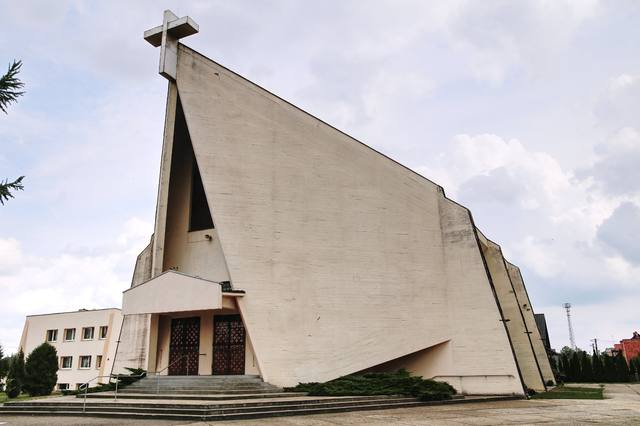 Kościół – Parafia MB Częstochowskiej, Orzechowo