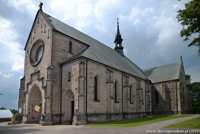 Kościół – Parafia Św. Mikołaja, Żarnów