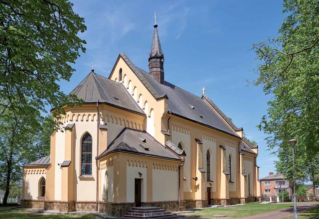 Kościół – Parafia Matki Bożej Bolesnej, Jarocin