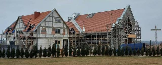 Kościół – Parafia Matki Bożej Częstochowskiej, Wałbrzych