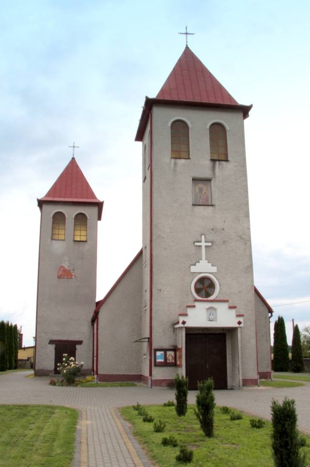 Kościół – Parafia Matki Bożej Częstochowskiej, Osiny