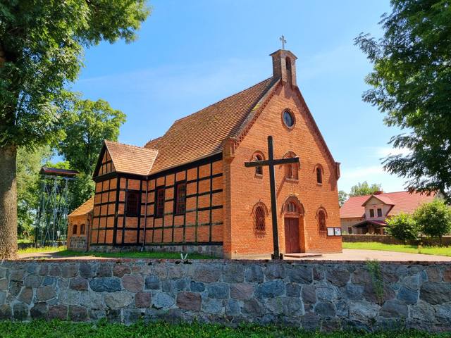 Kościół – Parafia Św. Marcina, Żoń