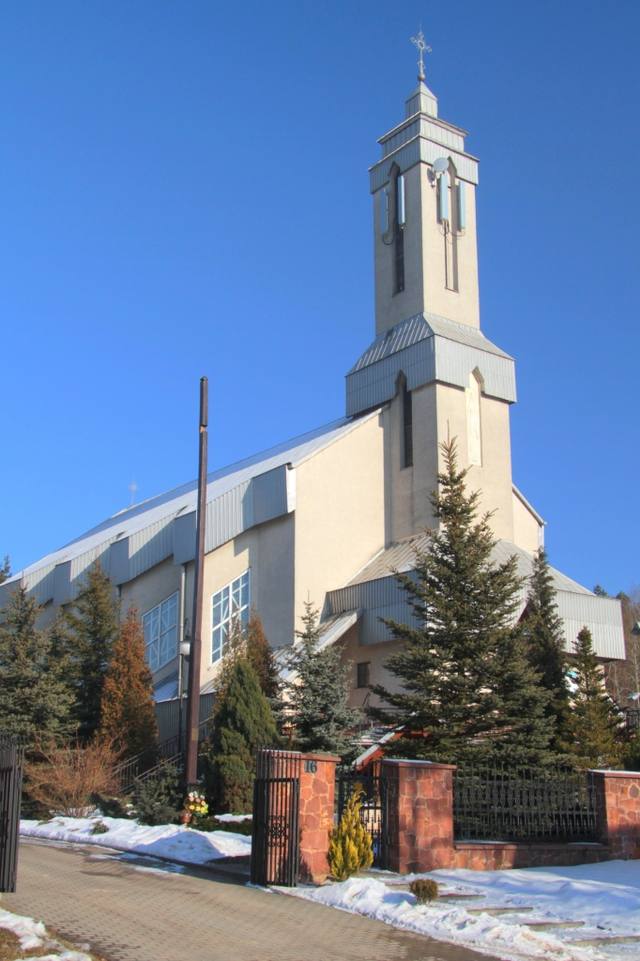 Kościół – Parafia Św. Brata Alberta, Starachowice