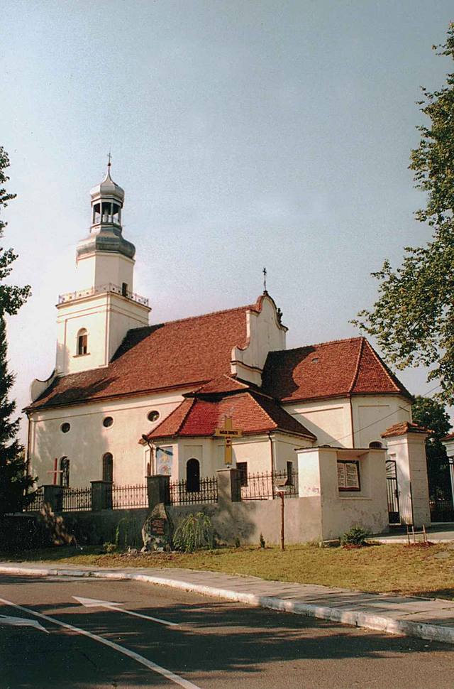 Kościół – Parafia Św. Jana Chrzciciela, Łosiów