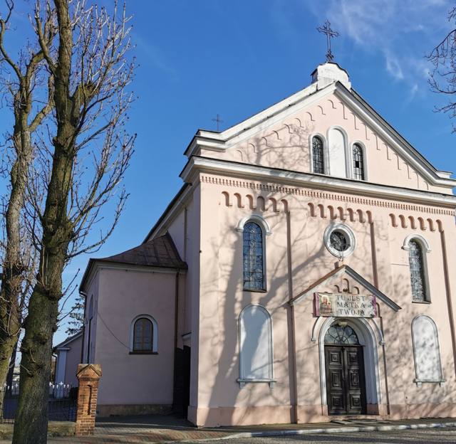 Kościół – Parafia Wniebowzięcia Najświętszej Maryi Panny, Dobrzyń n. Wisłą