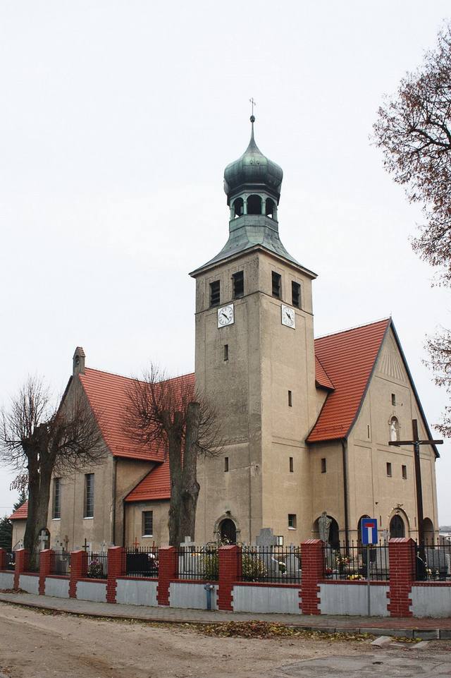 Kościół – Parafia Świętej Barbary, Swornegace
