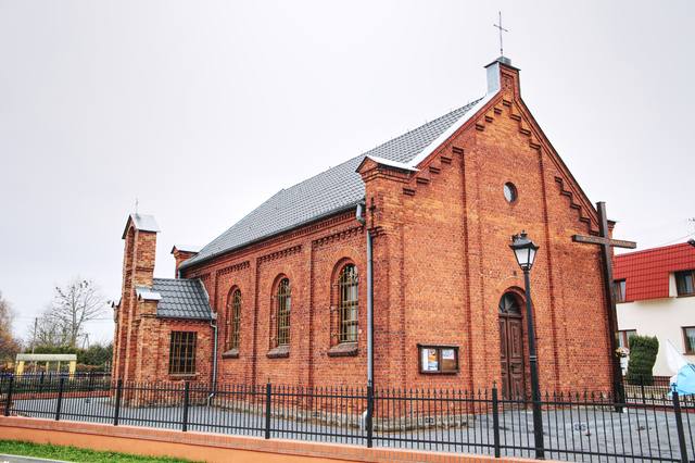 Kościół – Parafia MB Szkaplerznej, Stróżewo