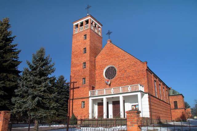 Kościół – Parafia Matki Bożej Różańcowej, Jasieniec Iłżecki