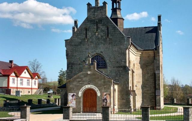Kościół – Parafia Świętego Józefa Oblubieńca Najświętszej Maryi Panny, Bystra