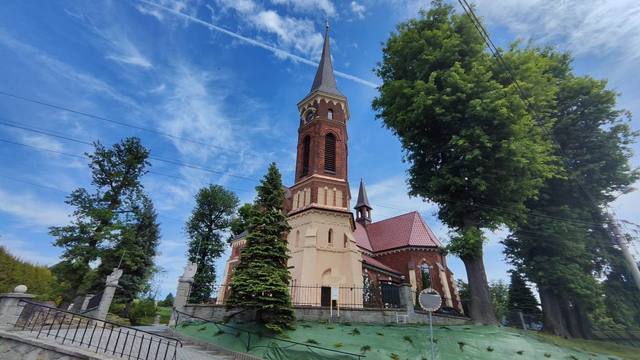 Kościół – Parafia Św. Wawrzyńca, Klecza Dolna