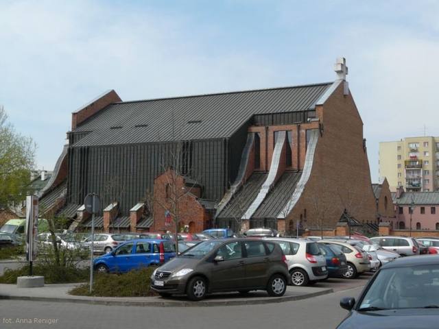 Kościół – Parafia Wniebowstąpienia Pańskiego, Warszawa