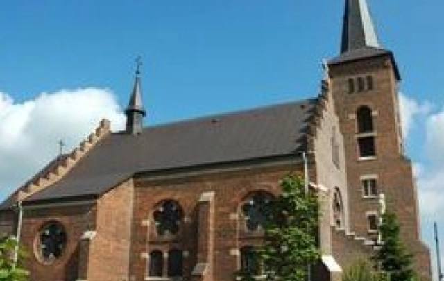 Kościół – Parafia Narodzenia Świętego Jana Chrzciciela, Brzeźnica
