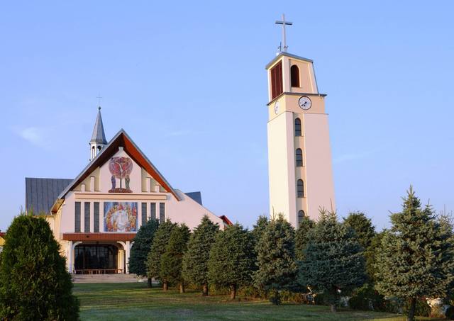 Kościół – Parafia Św. Ignacego Antiocheńskiego i św. Maksymiliana Kolbe, Łowisko