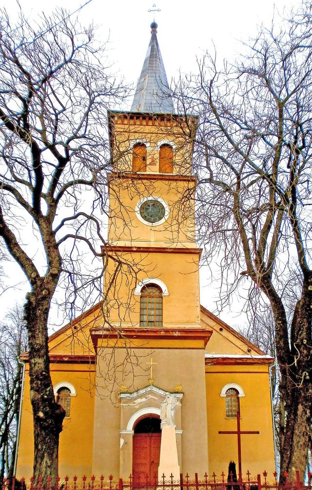 Kościół – Parafia Św. Józefa Oblubieńca, Wierzchosławice