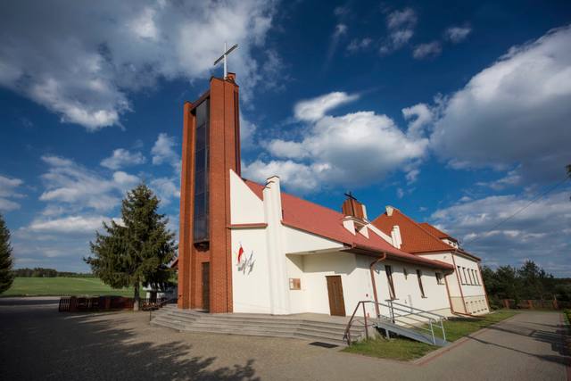 Kościół – Parafia Podwyższenia Krzyża Świętego, Czartajew