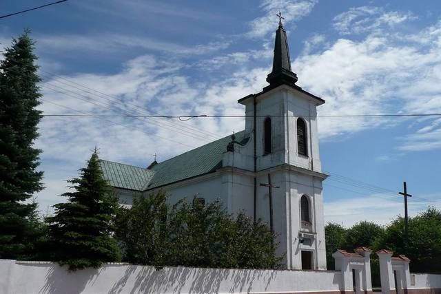Kościół – Parafia Świętej Trójcy, Belsk Duży
