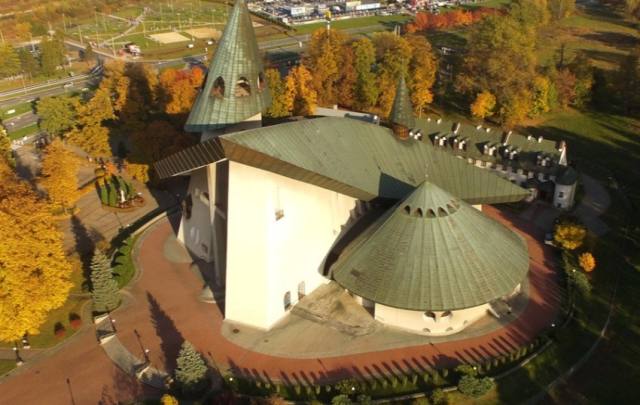 Kościół – Parafia Matki Bożej Niepokalanej, Nowy Sącz