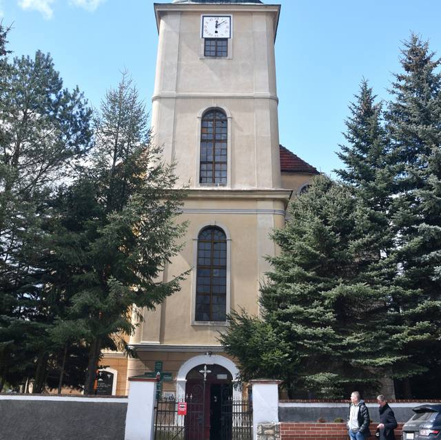 Kościół – Parafia Najświętszego Serca Pana Jezusa i Matki Bożej Ostrobramskiej, Sosnówka