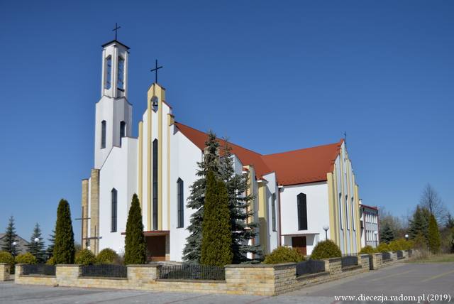 Kościół – Parafia Narodzenia NMP, Szydłówek