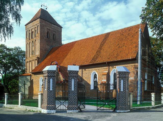 Kościół – Parafia Podwyższenia Krzyża Świętego, Srokowo