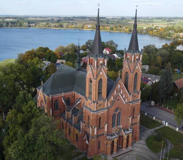 Kościół – Parafia Narodzenia Najświętszej Maryi Panny, Rajgród