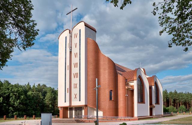 Kościół – Parafia Matki Bożej Królowej Polski, Nowosielec