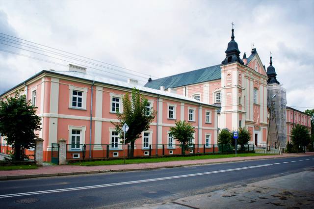 Kościół – Parafia Trójcy Świętej, Kolegiata, Bazylika Mniejsza, Janów Podlaski