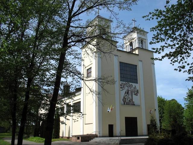 Kościół – Parafia MB Wspomożenia Wiernych, Głosków