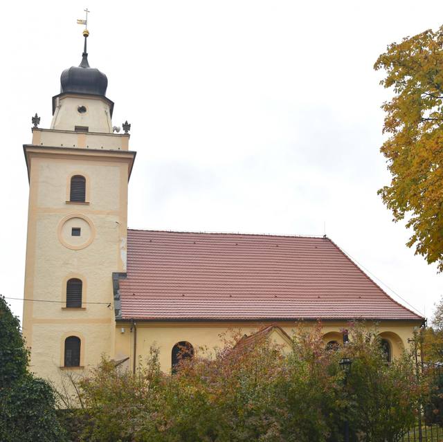 Kościół – Parafia Świętego Michała Archanioła, Sobin