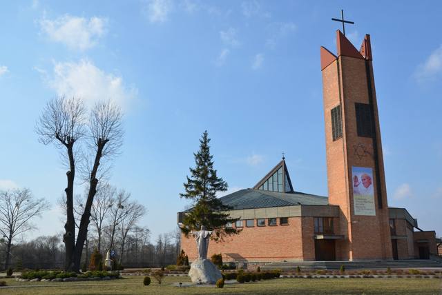 Kościół – Parafia Św. Stanisława Biskupa i Męczennika, Glinojeck
