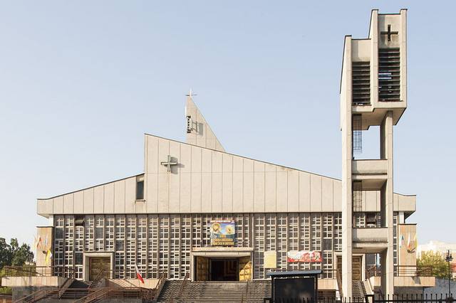 Kościół – Parafia Matki Bożej Miłosierdzia, Radom