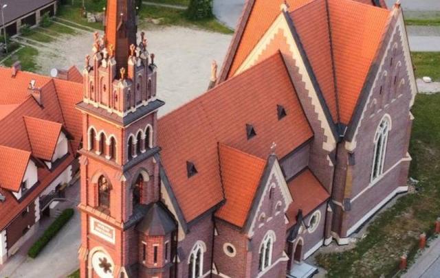 Kościół – Parafia Najświętszej Maryi Panny Królowej Polski, Stróże