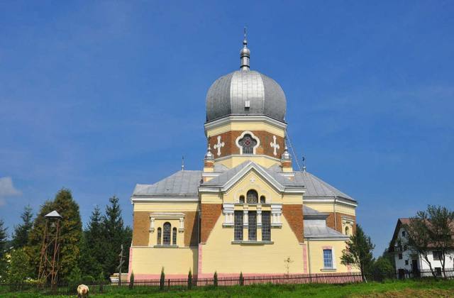 Kościół – Parafia Matki Bożej Częstochowskiej, Polany