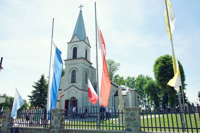 Kościół – Parafia Św. Jana Nepomucena, Duczymin