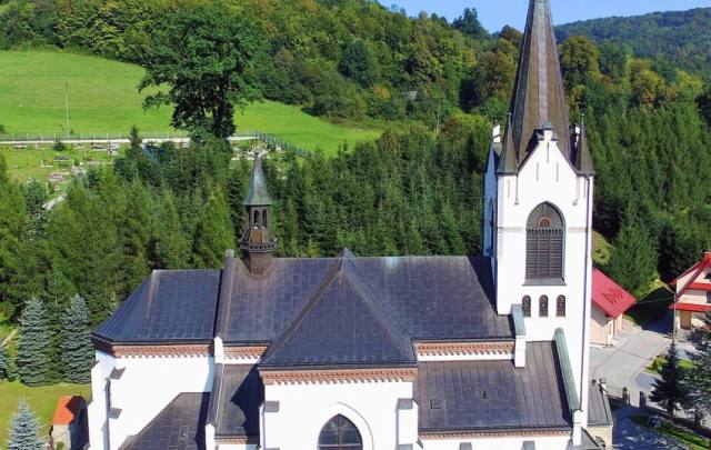 Kościół – Parafia Najświętszego Imienia Maryi, Laskowa