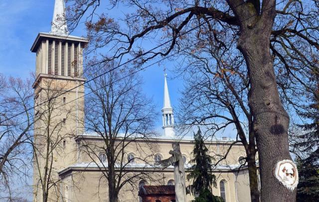 Kościół – Parafia Świętego Stanisława Biskupa i Męczennika, Smęgorzów