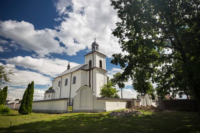 Kościół – Parafia Trójcy Przenajświętszej, Rudka