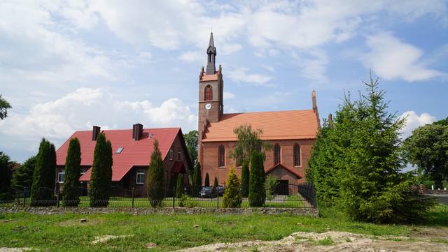 Kościół – Parafia Świętej Jadwigi Śląskiej, Chojnice