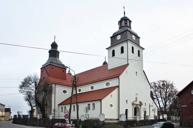 Kościół – Parafia Świętego Mikołaja, Wiele