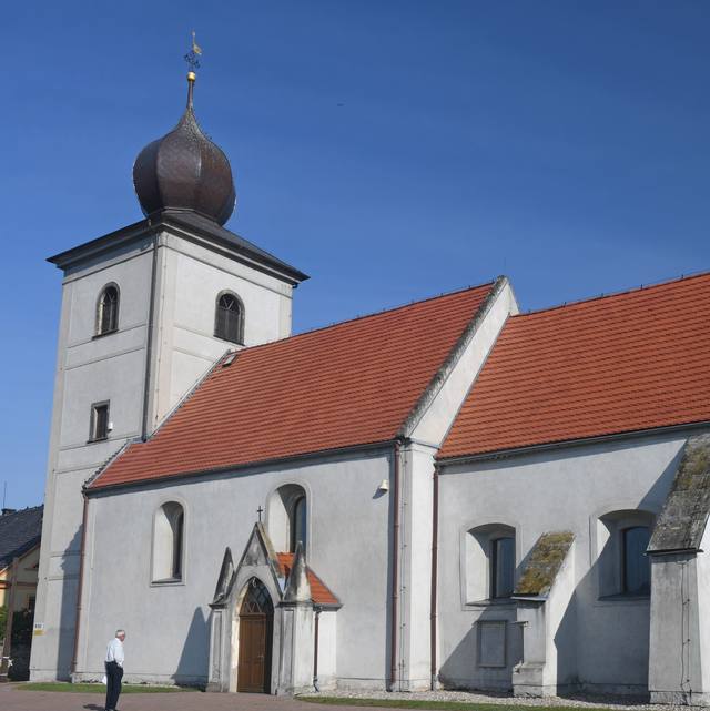Kościół – Parafia Narodzenia Najświętszej Maryi Panny, Warta Bolesławiecka