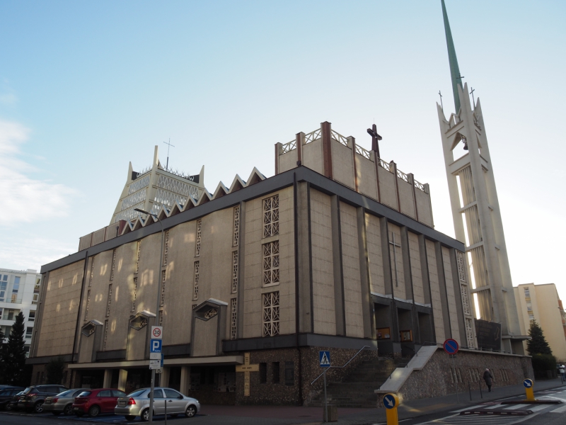 Kościół – Parafia Najświętszego Serca Pana Jezusa, Gdynia