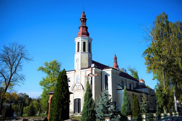 Kościół – Parafia Św. Józefa, Trąbki