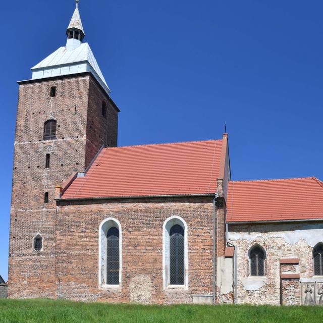 Kościół – Parafia Wniebowzięcia Najświętszej Maryi Panny, Rosochata