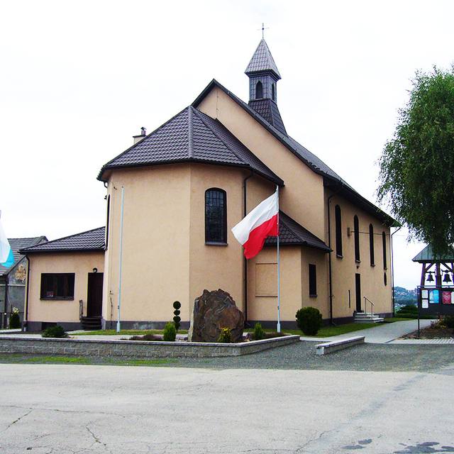 Kościół – Parafia Matki Bożej Królowej Polski, Włosań