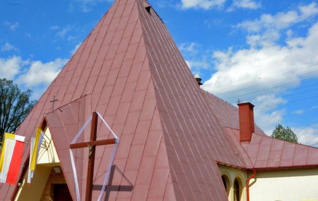 Kościół – Parafia Matki Bożej Częstochowskiej, Chojnik