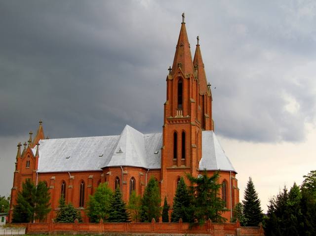 Kościół – Parafia Św. Stefana, Policzna
