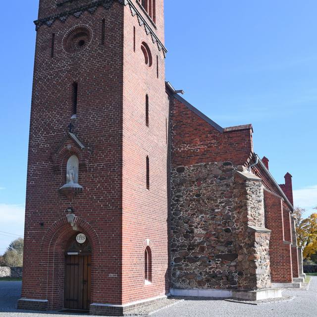 Kościół – Parafia Świętego Michała Archanioła, Olszany