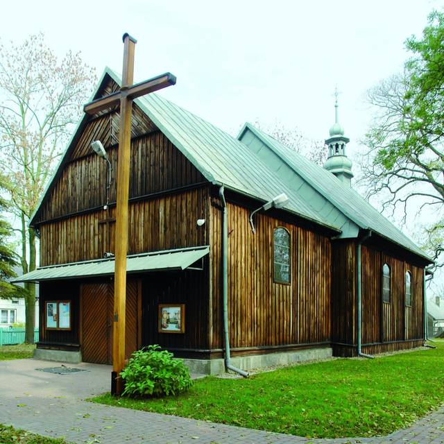 Kościół – Parafia Świętego Michała Archanioła, Dąbrowa Wielka