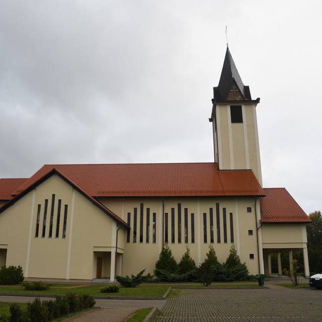 Kościół – Parafia Świętego Jana Apostoła i Ewangelisty, Jelenia Góra